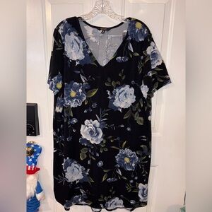 Christian Siriano Elegant Gray Dress with Blue Floral Pattern